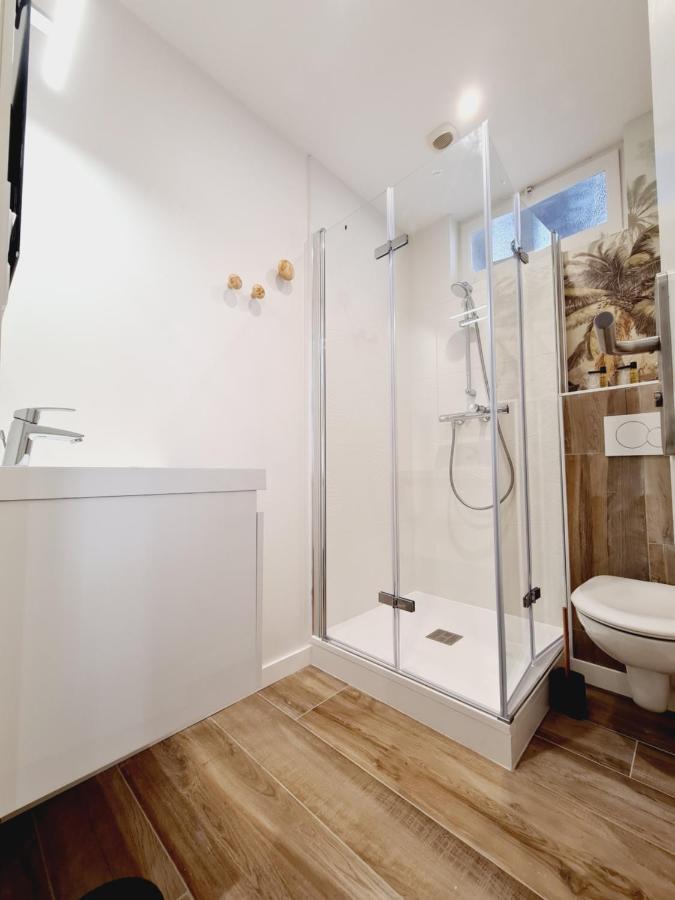Hotel Caravelle Contact Hotel Рошвор Екстериор снимка