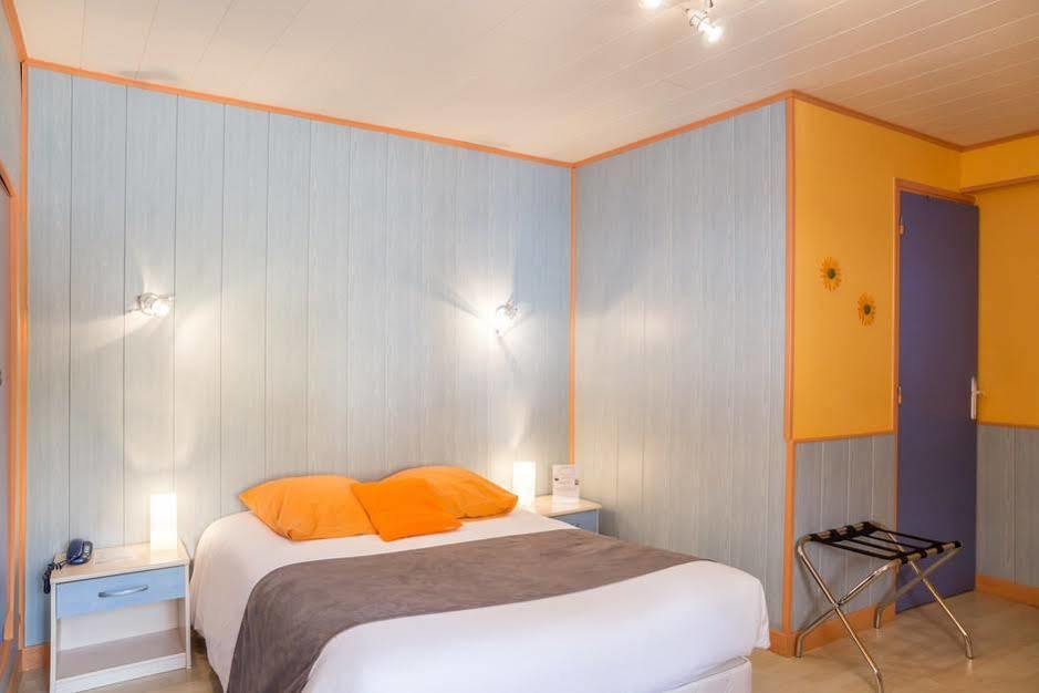 Hotel Caravelle Contact Hotel Рошвор Екстериор снимка